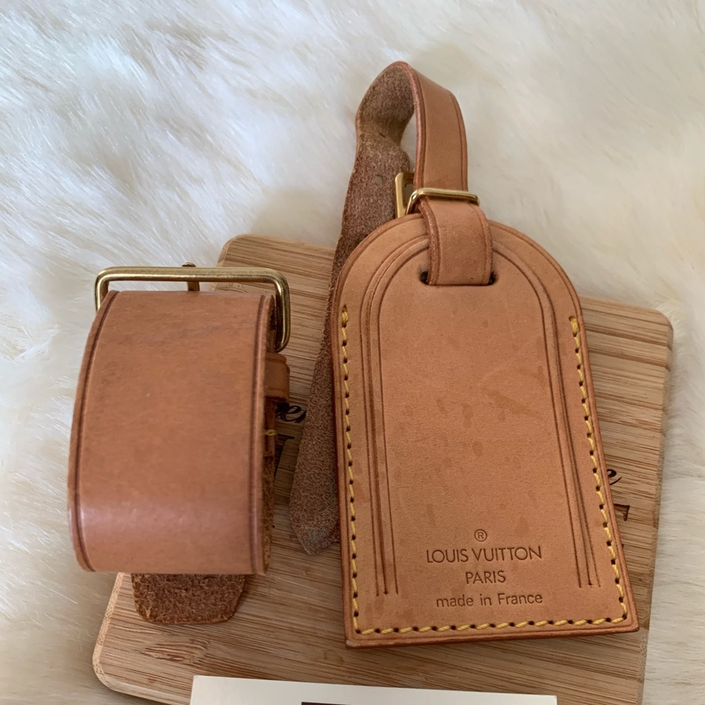 Louis Vuitton Large Luggage tag set